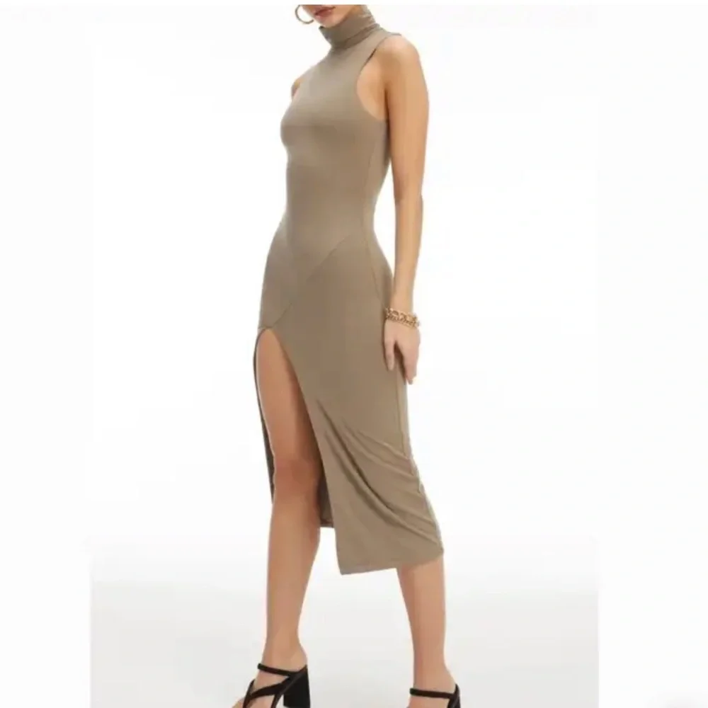 Good American Turtleneck‎ Midi Dress